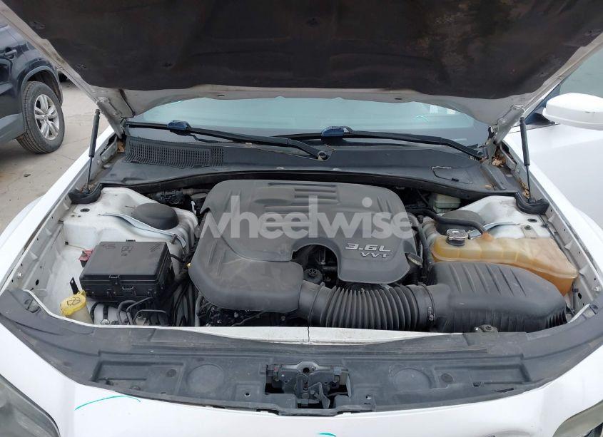 Photo 10 of 2013 Chrysler 300 300S (VIN 2C3CCABG5DH711719)