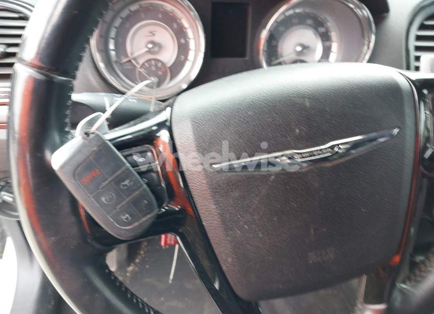 Photo 11 of 2013 Chrysler 300 300S (VIN 2C3CCABG5DH711719)