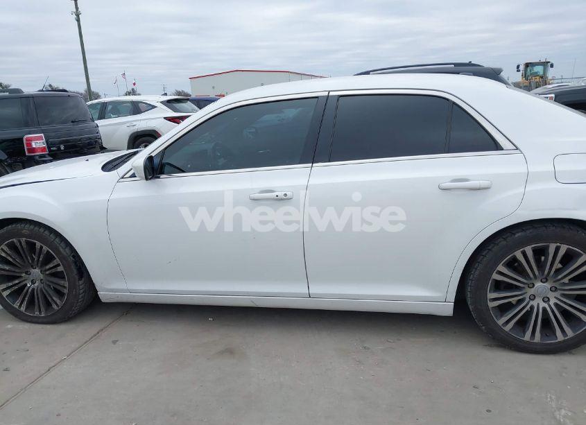 Photo 14 of 2013 Chrysler 300 300S (VIN 2C3CCABG5DH711719)