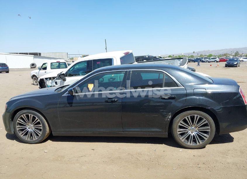 Photo 14 of 2014 Chrysler 300 300S (VIN 2C3CCABG5EH167983)