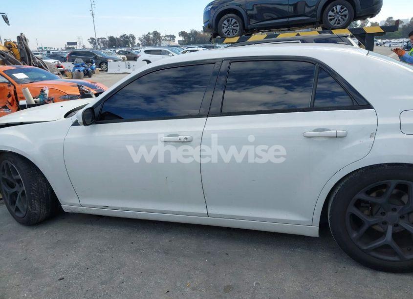 Photo 14 of 2014 Chrysler 300 (VIN 2C3CCABG5EH344712)