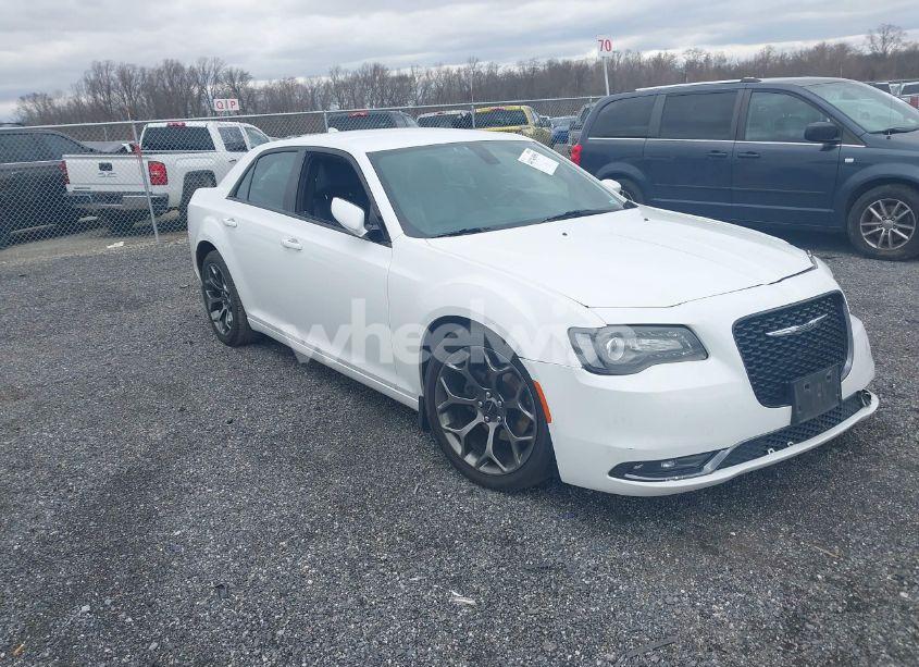2015 Chrysler 300 300S (VIN 2C3CCABG5FH743265) main photo