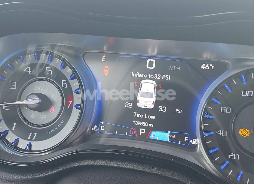 Photo 15 of 2015 Chrysler 300 300S (VIN 2C3CCABG5FH743265)