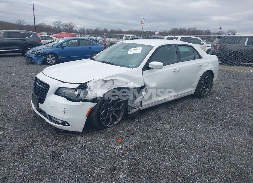 Photo 2 of 2015 Chrysler 300 300S (VIN 2C3CCABG5FH743265)