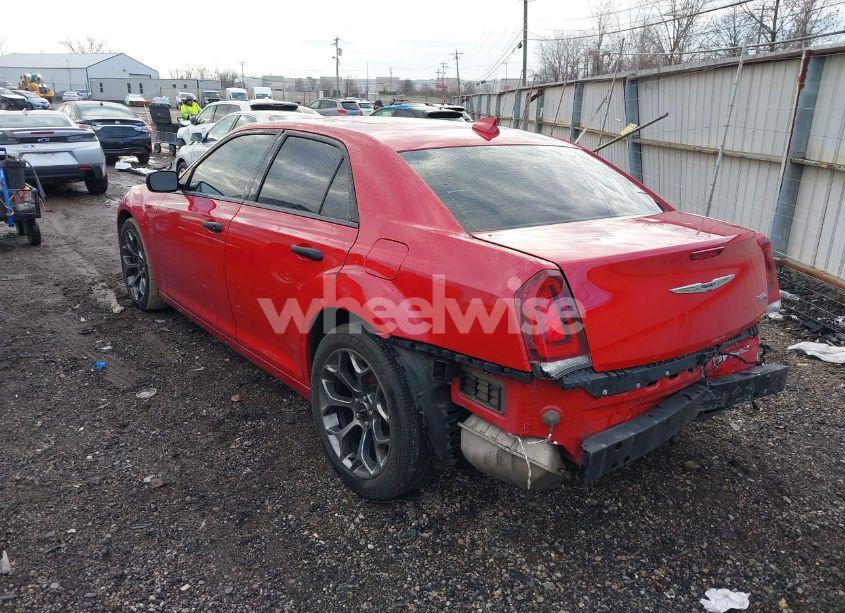 Photo 3 of 2016 Chrysler 300 300S (VIN 2C3CCABG5GH198217)