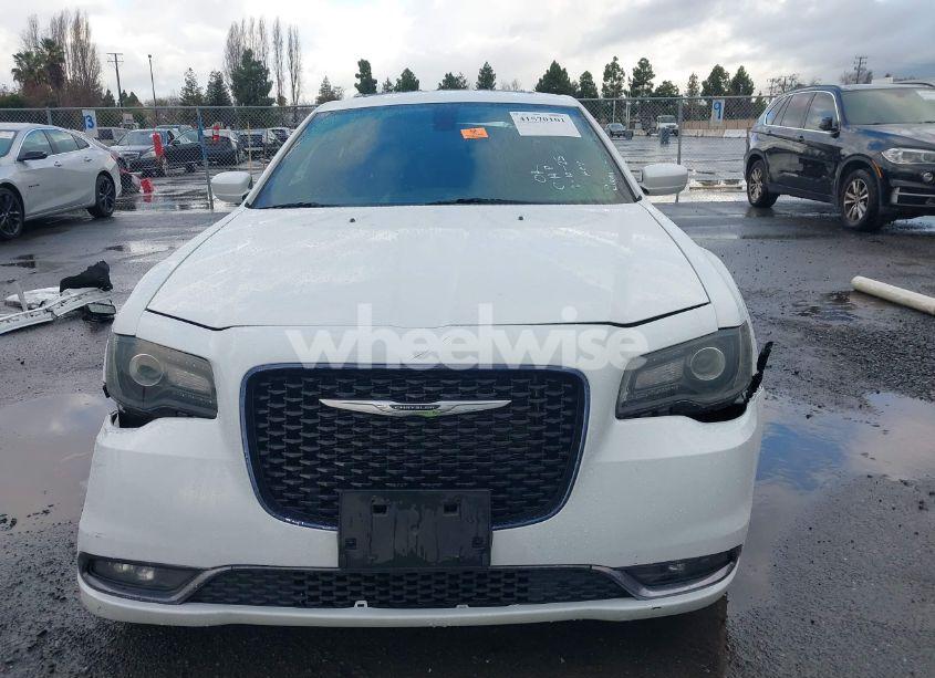 Photo 13 of 2016 Chrysler 300 300S (VIN 2C3CCABG5GH329114)