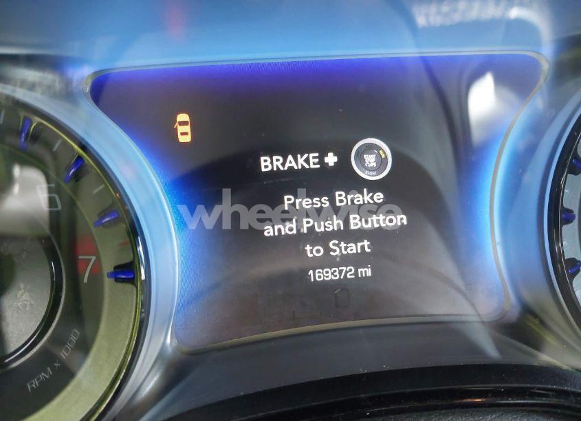 Photo 16 of 2016 Chrysler 300 300S (VIN 2C3CCABG5GH329114)