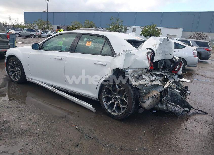 Photo 3 of 2016 Chrysler 300 300S (VIN 2C3CCABG5GH329114)