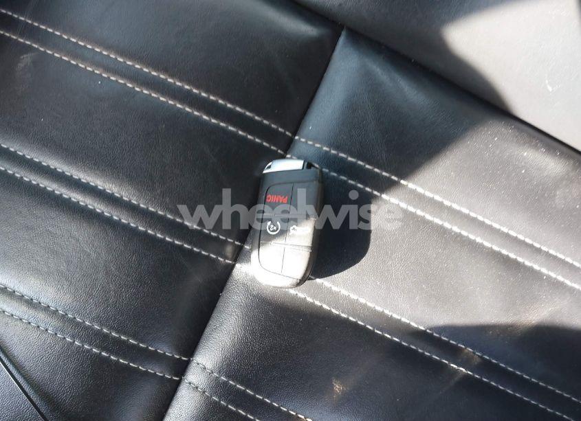 Photo 11 of 2021 Chrysler 300 300S (VIN 2C3CCABG5MH529373)