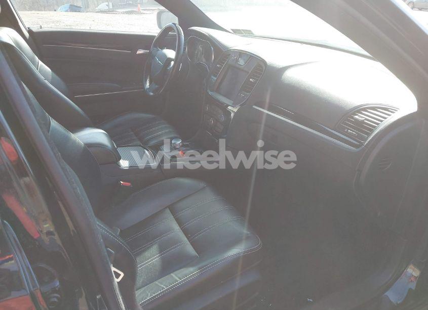 Photo 5 of 2021 Chrysler 300 300S (VIN 2C3CCABG5MH529373)