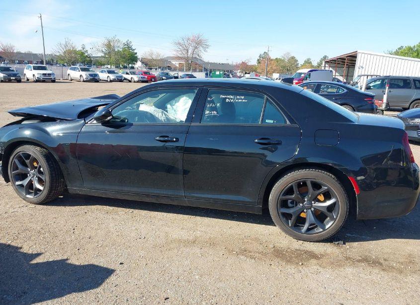Photo 14 of 2023 Chrysler 300 300S (VIN 2C3CCABG5PH561115)