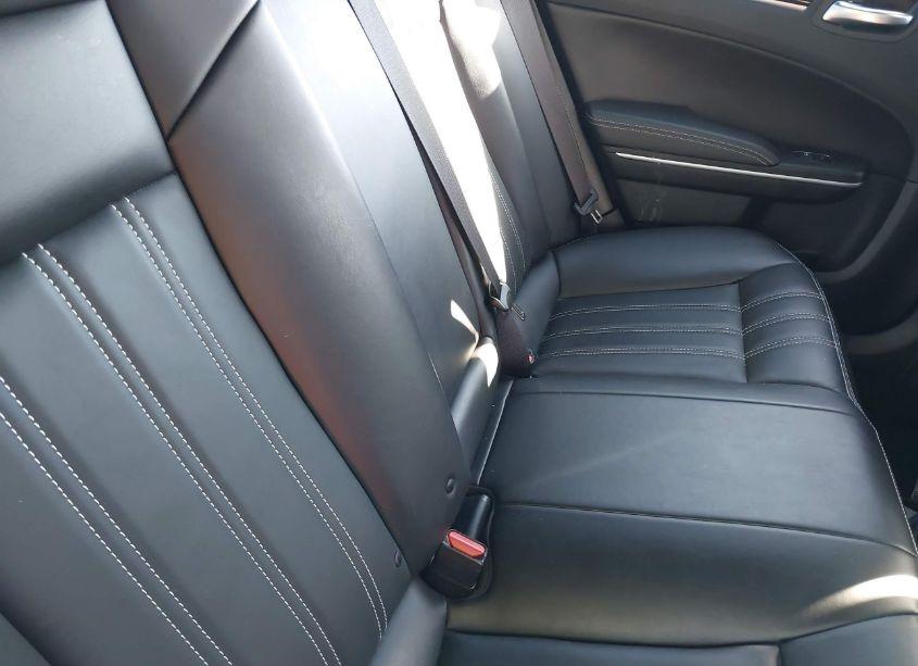 Photo 8 of 2023 Chrysler 300 300S (VIN 2C3CCABG5PH561115)