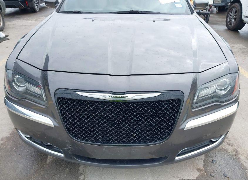 Photo 6 of 2013 Chrysler 300 (VIN 2C3CCABG6DH556565)