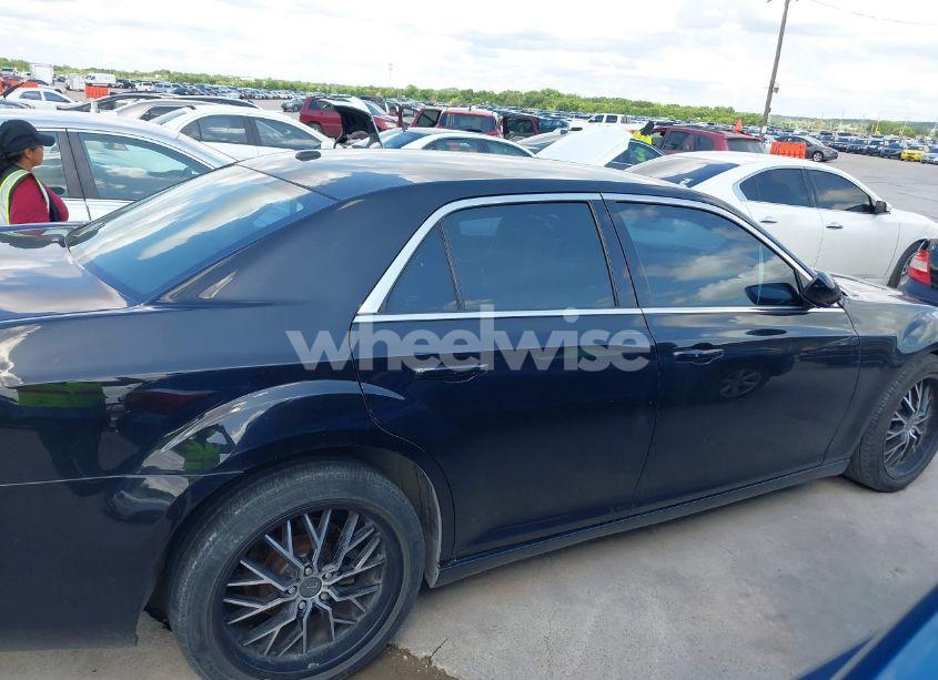 Photo 13 of 2014 Chrysler 300 300S (VIN 2C3CCABG6EH143188)