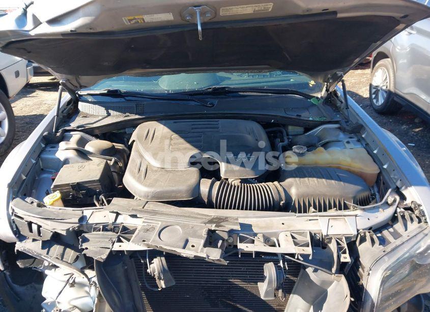 Photo 10 of 2014 Chrysler 300 300S (VIN 2C3CCABG6EH383230)