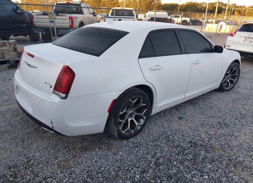 Photo 4 of 2015 Chrysler 300 300S (VIN 2C3CCABG6FH921569)