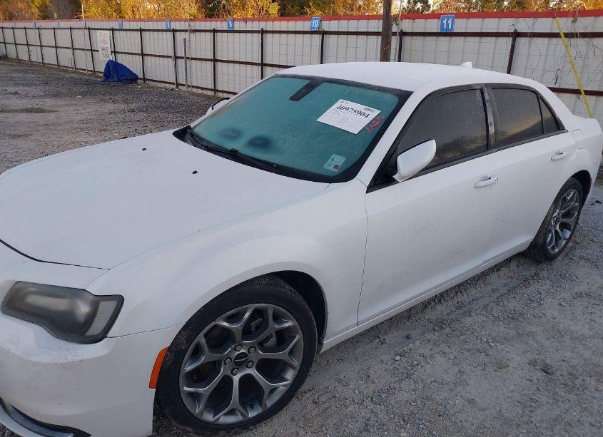 Photo 6 of 2015 Chrysler 300 300S (VIN 2C3CCABG6FH921569)