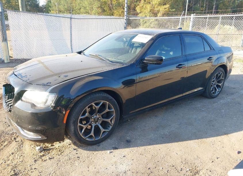 Photo 2 of 2016 Chrysler 300 300S (VIN 2C3CCABG6GH310961)