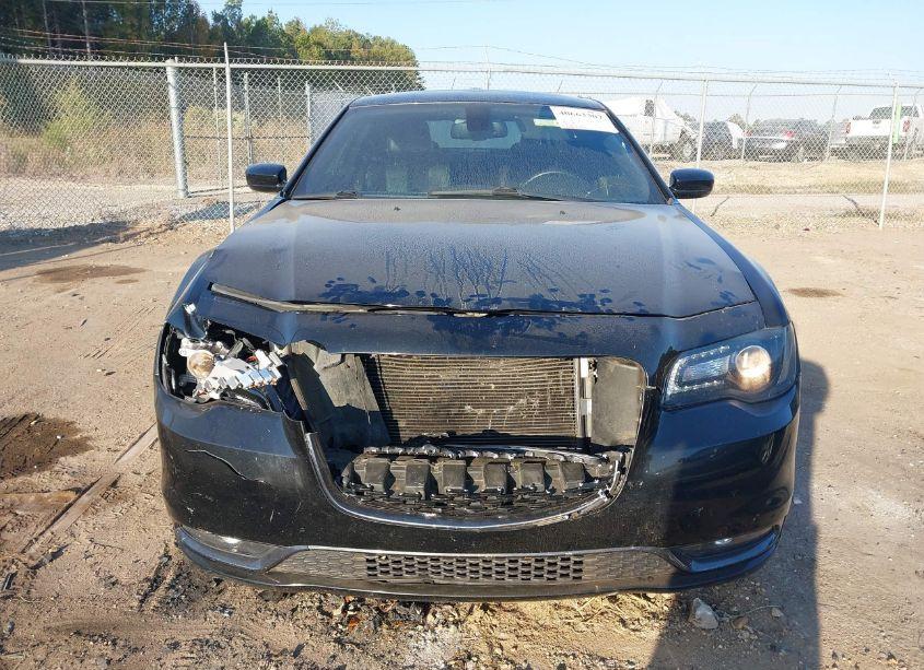 Photo 6 of 2016 Chrysler 300 300S (VIN 2C3CCABG6GH310961)