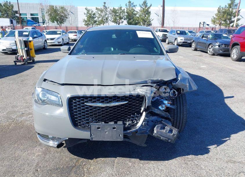 Photo 12 of 2019 Chrysler 300 300S (VIN 2C3CCABG6KH515074)