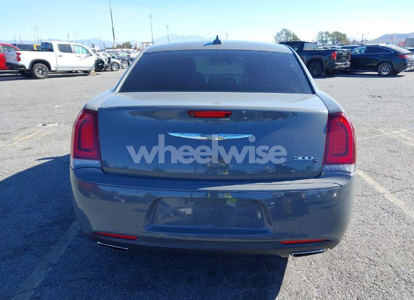 Photo 16 of 2019 Chrysler 300 300S (VIN 2C3CCABG6KH515074)