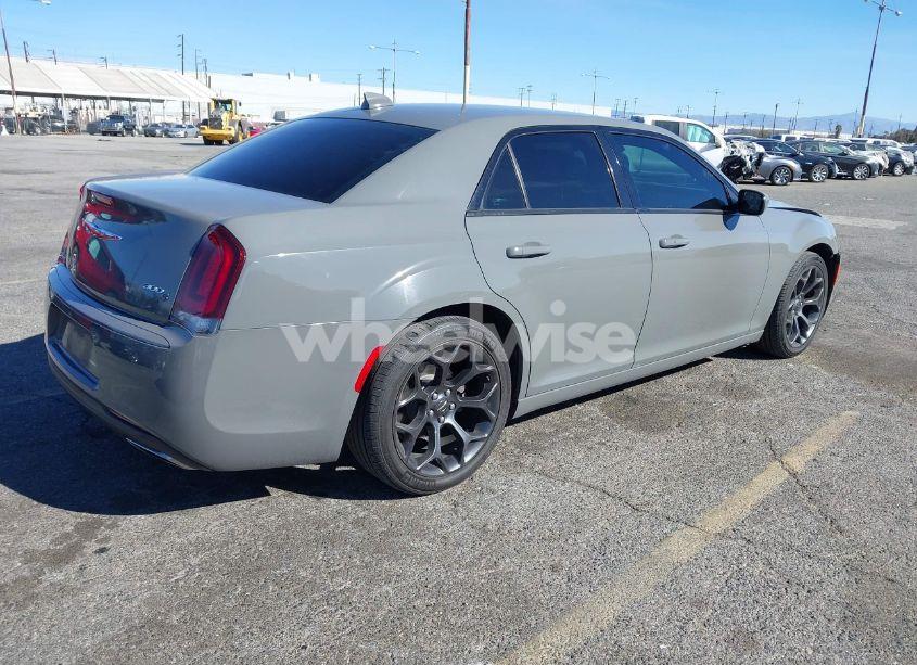 Photo 4 of 2019 Chrysler 300 300S (VIN 2C3CCABG6KH515074)