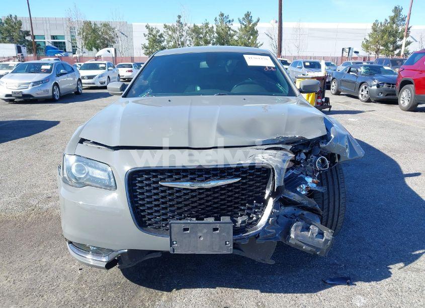 Photo 6 of 2019 Chrysler 300 300S (VIN 2C3CCABG6KH515074)