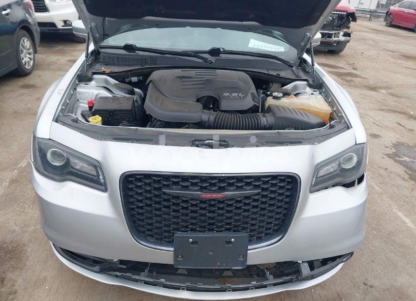 Photo 10 of 2021 Chrysler 300 300S (VIN 2C3CCABG6MH506944)