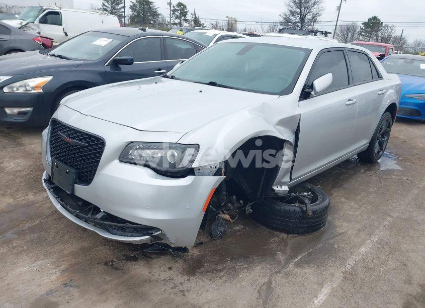 Photo 2 of 2021 Chrysler 300 300S (VIN 2C3CCABG6MH506944)