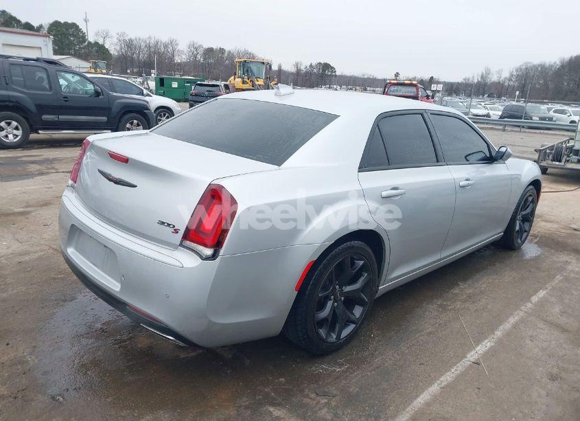 Photo 4 of 2021 Chrysler 300 300S (VIN 2C3CCABG6MH506944)