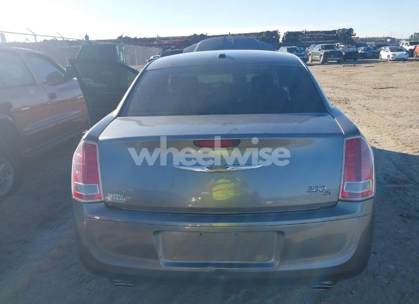 Photo 6 of 2012 Chrysler 300 S V6 (VIN 2C3CCABG7CH115204)