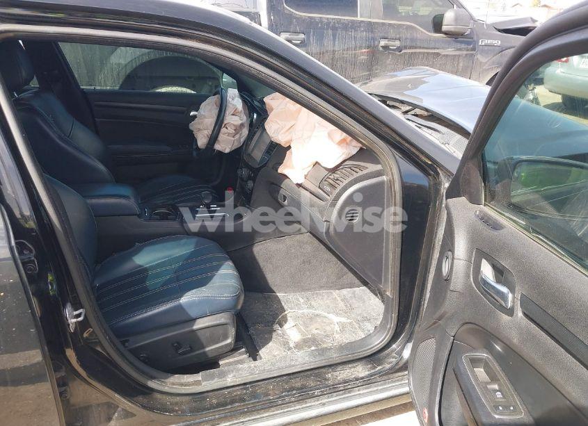 Photo 5 of 2014 Chrysler 300 300S (VIN 2C3CCABG7EH221929)