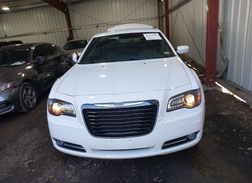 Photo 13 of 2014 Chrysler 300 300S (VIN 2C3CCABG7EH355193)