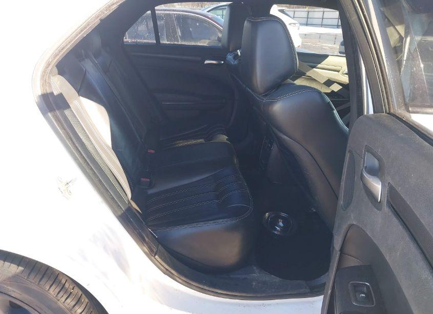 Photo 8 of 2015 Chrysler 300 (VIN 2C3CCABG7FH786571)