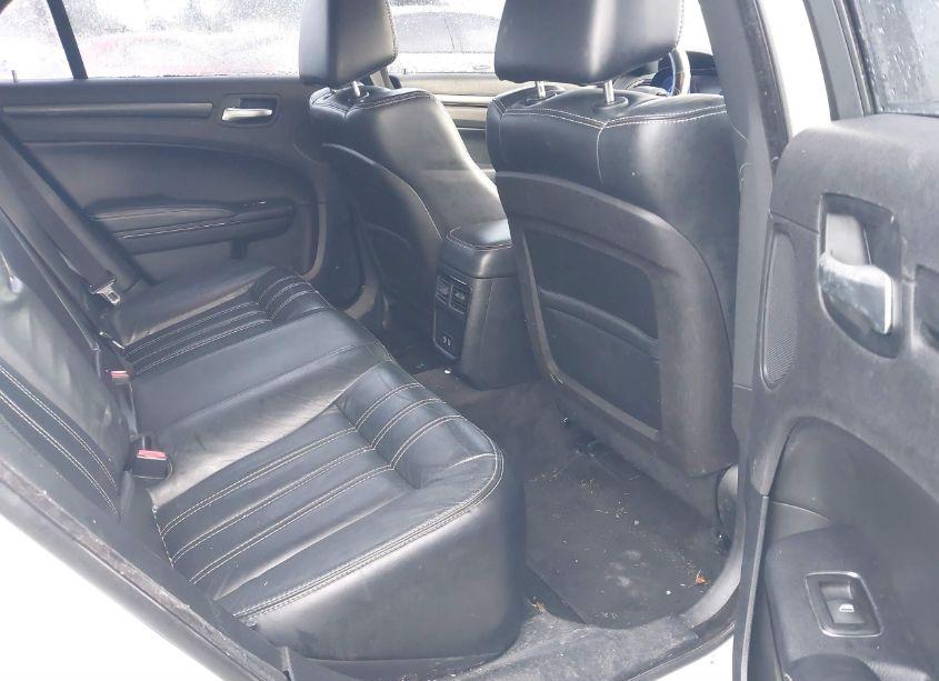 Photo 8 of 2015 Chrysler 300 S (VIN 2C3CCABG7FH859163)