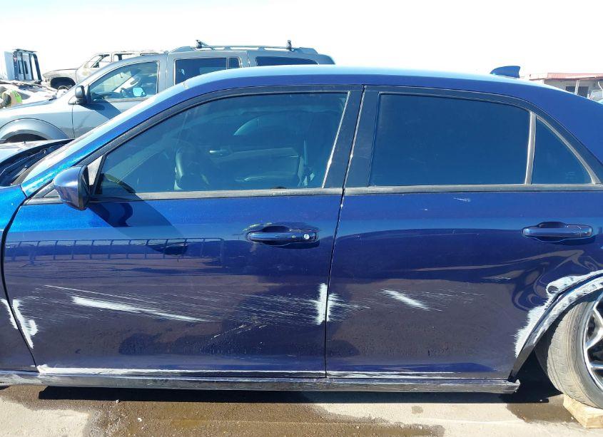 Photo 15 of 2016 Chrysler 300 300S (VIN 2C3CCABG7GH144837)