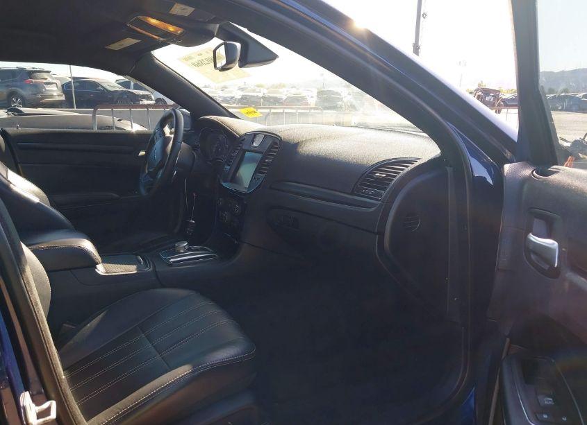 Photo 5 of 2016 Chrysler 300 300S (VIN 2C3CCABG7GH144837)