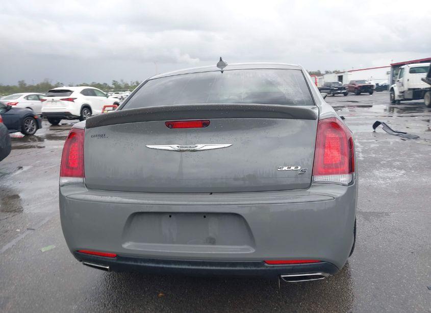 Photo 16 of 2019 Chrysler 300 300S (VIN 2C3CCABG7KH722413)