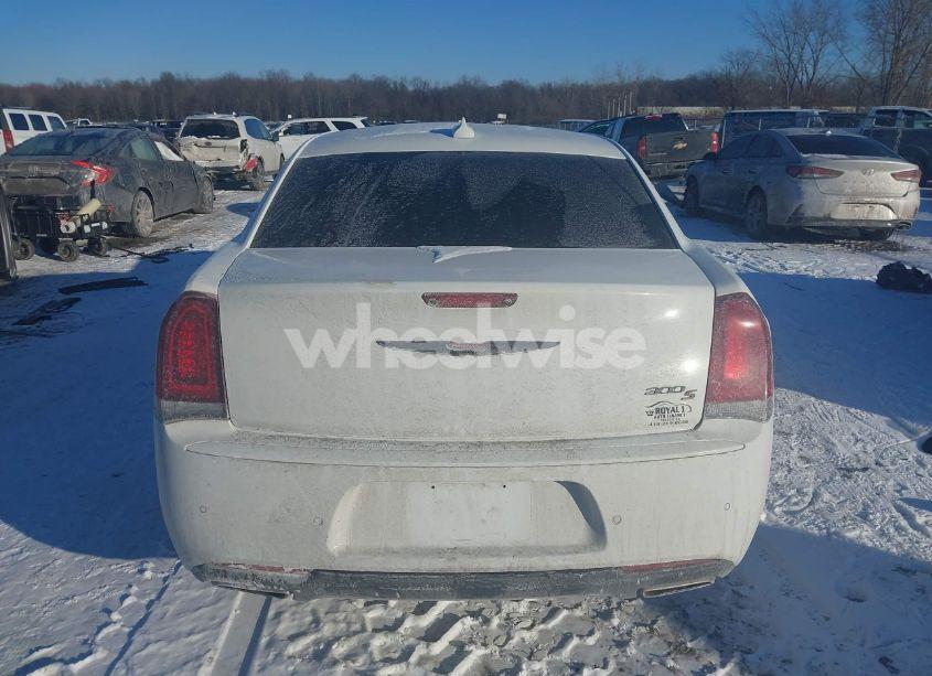 Photo 16 of 2021 Chrysler 300 300S (VIN 2C3CCABG7MH554758)