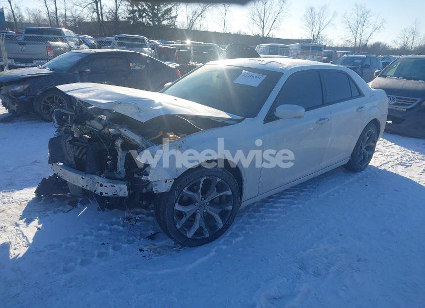 Photo 2 of 2021 Chrysler 300 300S (VIN 2C3CCABG7MH554758)