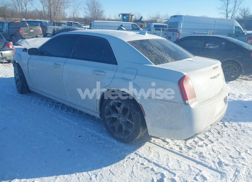 Photo 3 of 2021 Chrysler 300 300S (VIN 2C3CCABG7MH554758)