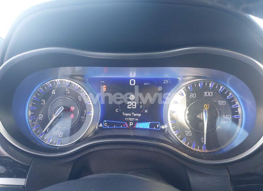 Photo 7 of 2021 Chrysler 300 300S (VIN 2C3CCABG7MH554758)