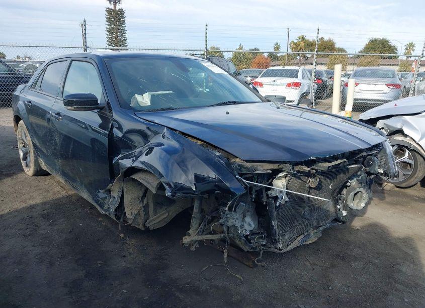 Photo 13 of 2021 Chrysler 300 300S (VIN 2C3CCABG7MH598856)