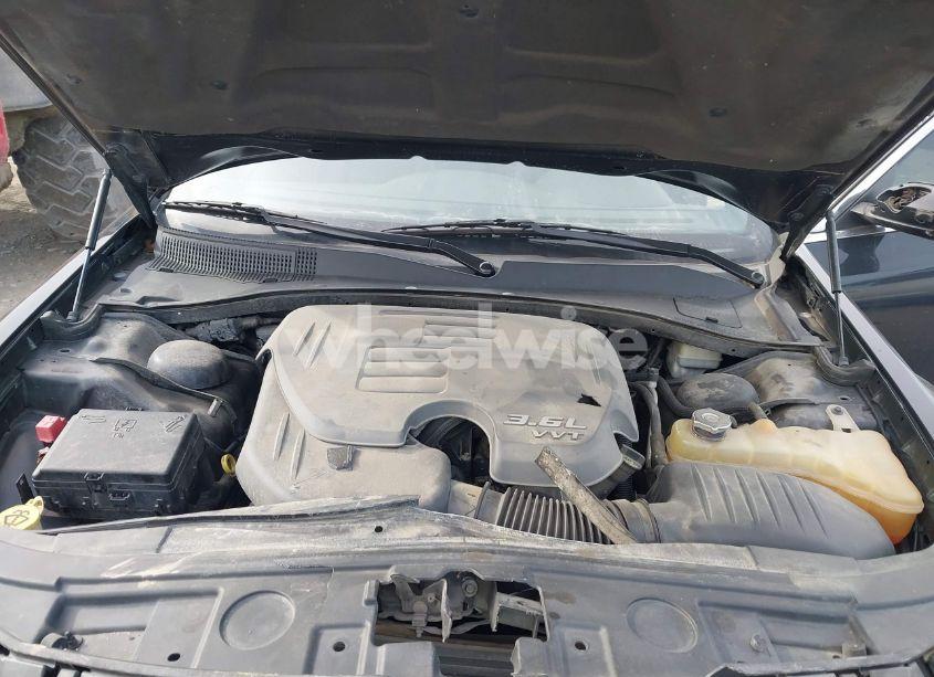 Photo 10 of 2013 Chrysler 300 300S (VIN 2C3CCABG8DH518691)