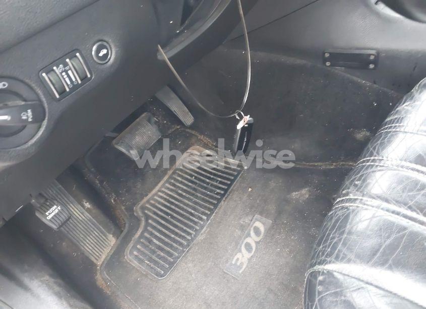 Photo 11 of 2013 Chrysler 300 300S (VIN 2C3CCABG8DH518691)