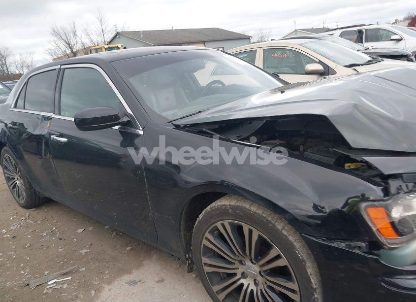 Photo 13 of 2013 Chrysler 300 300S (VIN 2C3CCABG8DH518691)