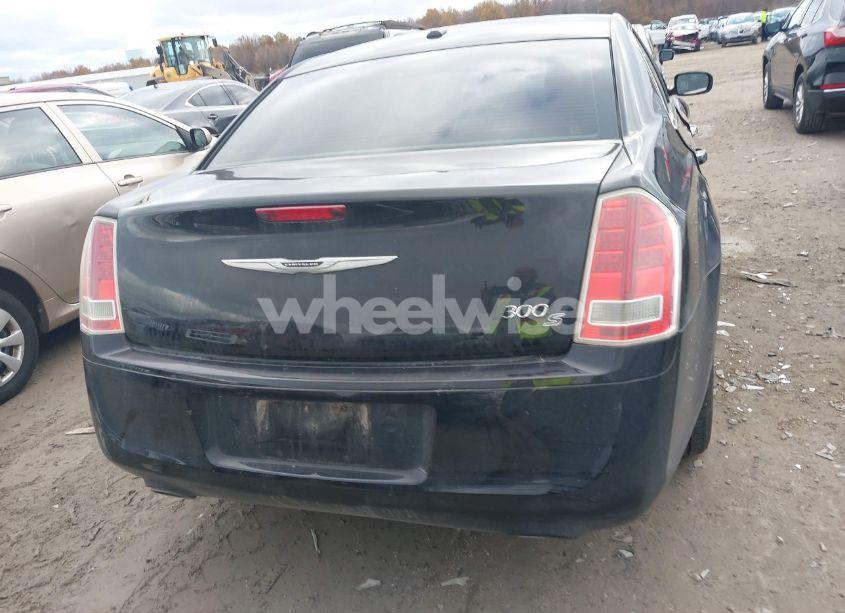 Photo 16 of 2013 Chrysler 300 300S (VIN 2C3CCABG8DH518691)