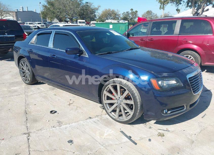 2013 Chrysler 300 300S (VIN 2C3CCABG8DH682734) main photo