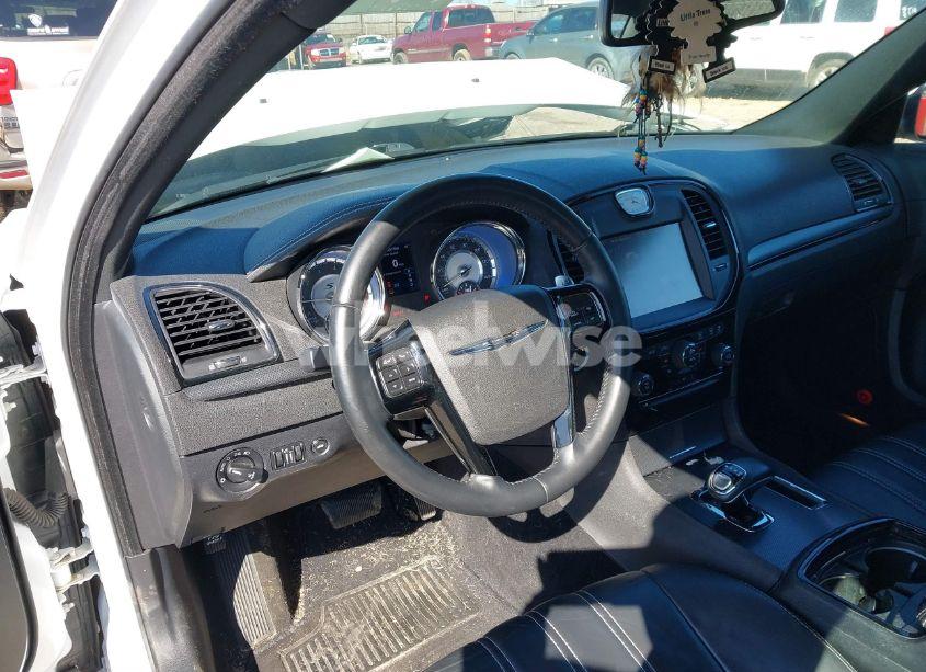 Photo 18 of 2014 Chrysler 300 300S (VIN 2C3CCABG8EH180954)