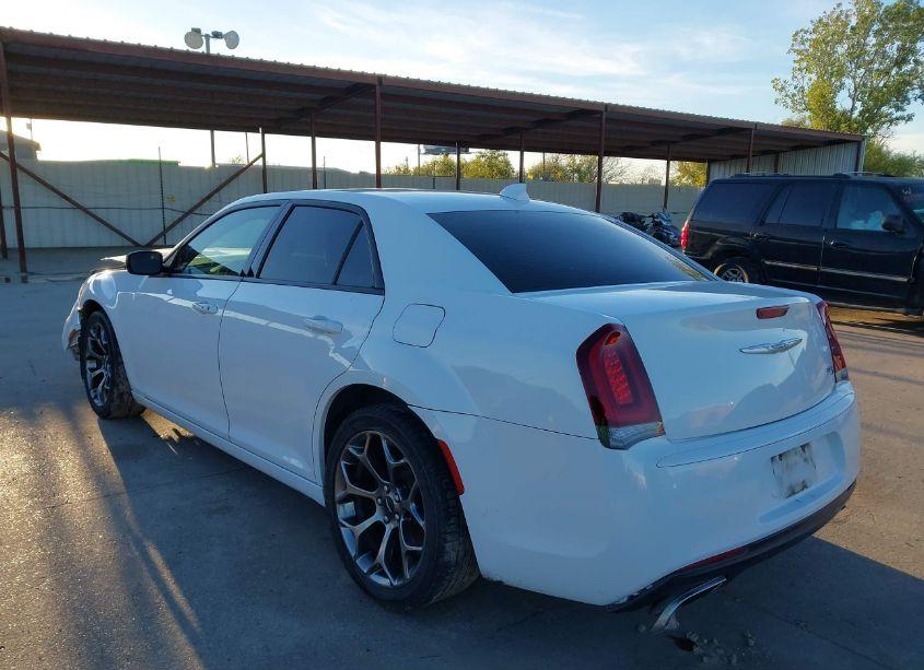 Photo 3 of 2016 Chrysler 300 300S (VIN 2C3CCABG8GH198213)